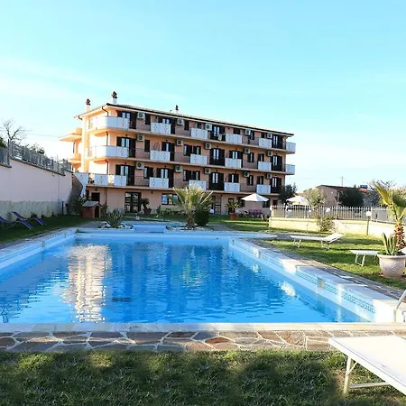 Chimento Aparthotel 3*