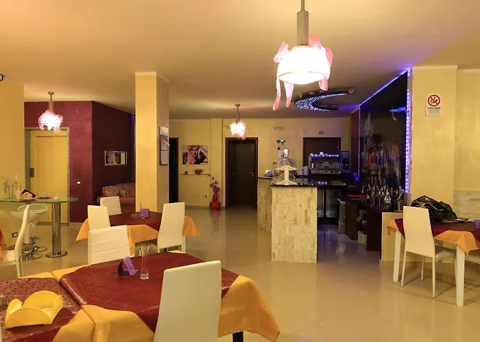 公寓式酒店 齐萌多公寓式酒店 科里利亚诺·卡拉布罗