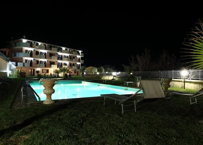 公寓式酒店 齐萌多公寓式酒店 科里利亚诺·卡拉布罗