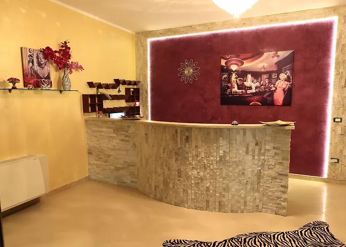 齐萌多公寓式酒店 3*