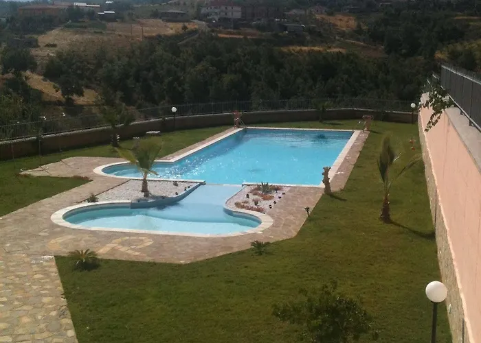 公寓式酒店 齐萌多公寓式酒店 科里利亚诺·卡拉布罗