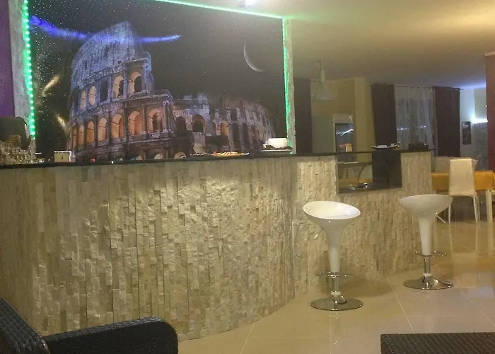 齐萌多公寓式酒店 科里利亚诺·卡拉布罗