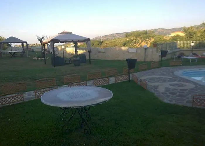 公寓式酒店 齐萌多公寓式酒店 科里利亚诺·卡拉布罗