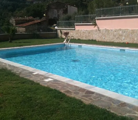 齐萌多公寓式酒店 3* 科里利亚诺·卡拉布罗