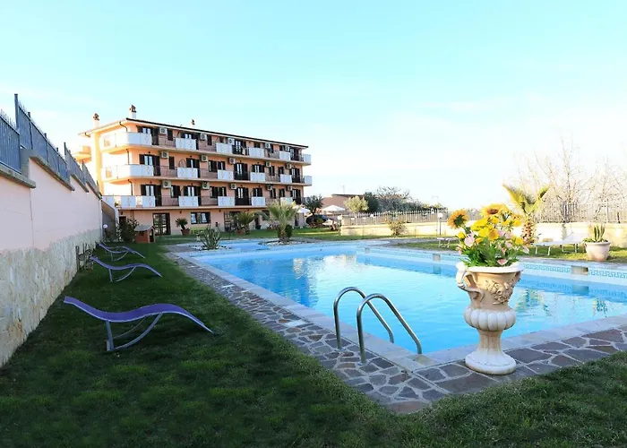 齐萌多公寓式酒店 公寓式酒店 科里利亚诺·卡拉布罗